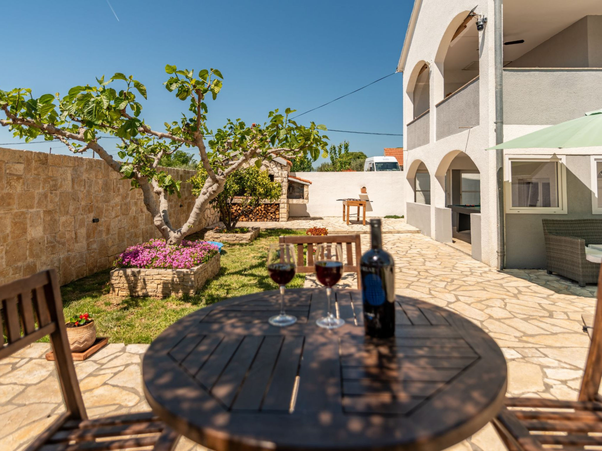 Villa Ariane with pool - Binnen