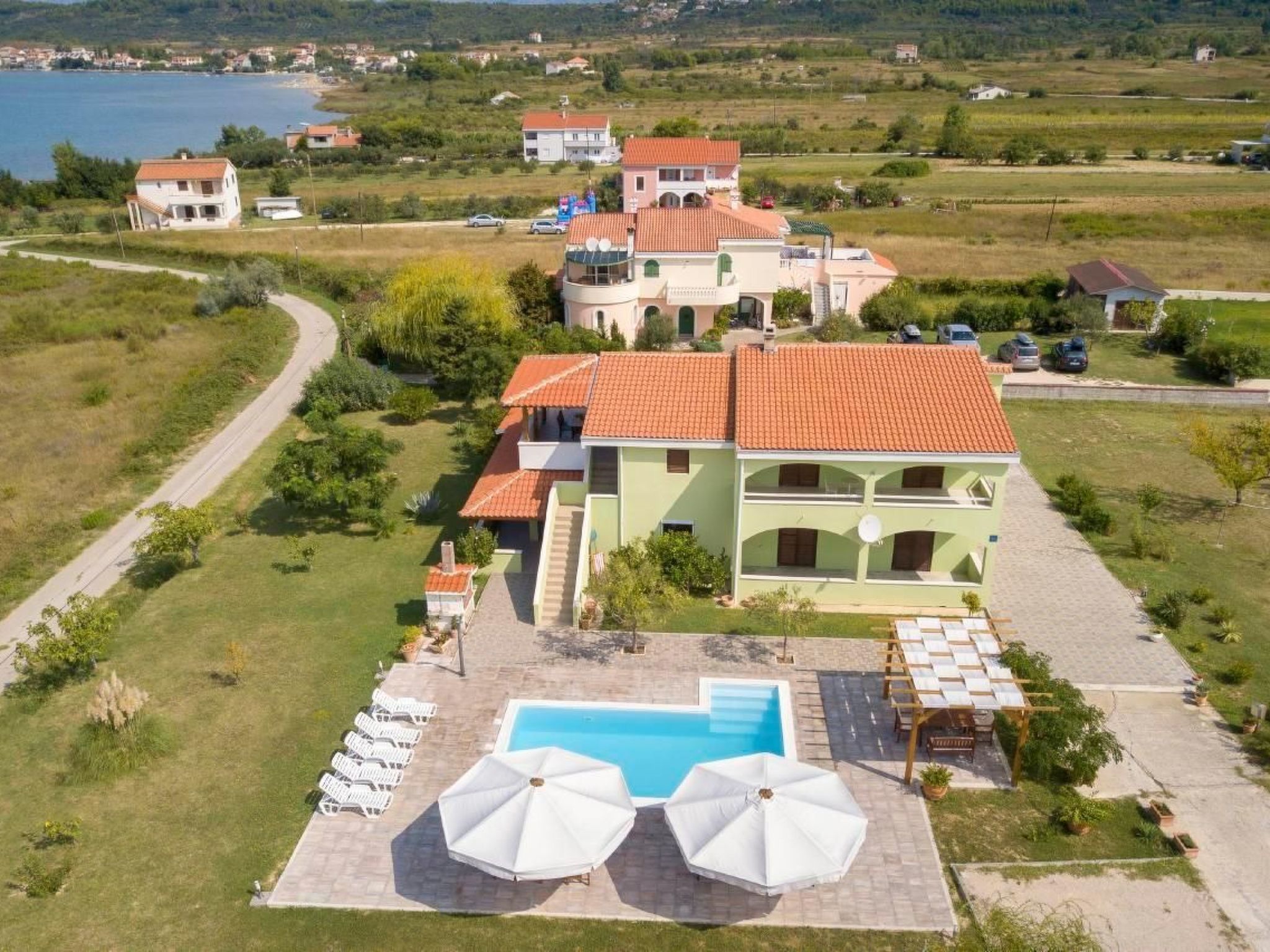 Wohnung mit Whirlpool-Drinnen