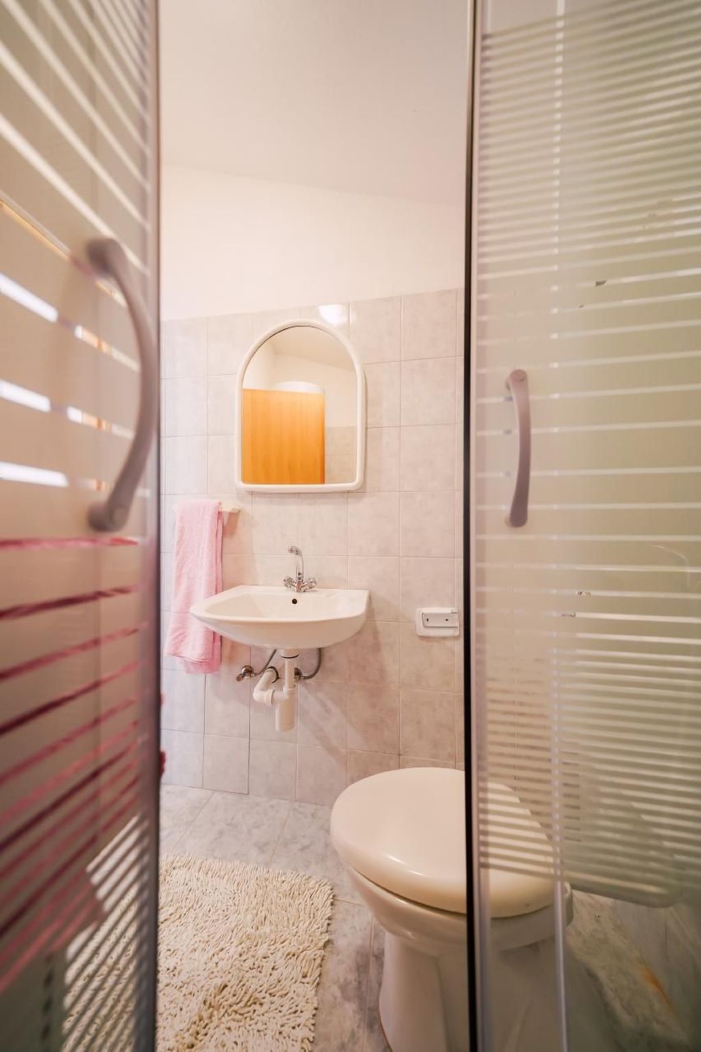 Wohnung in Ljubač mit Großem Garten-Binnen