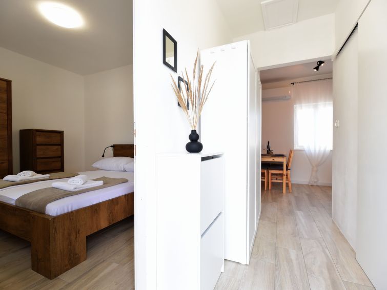 Wohnung mit Garage