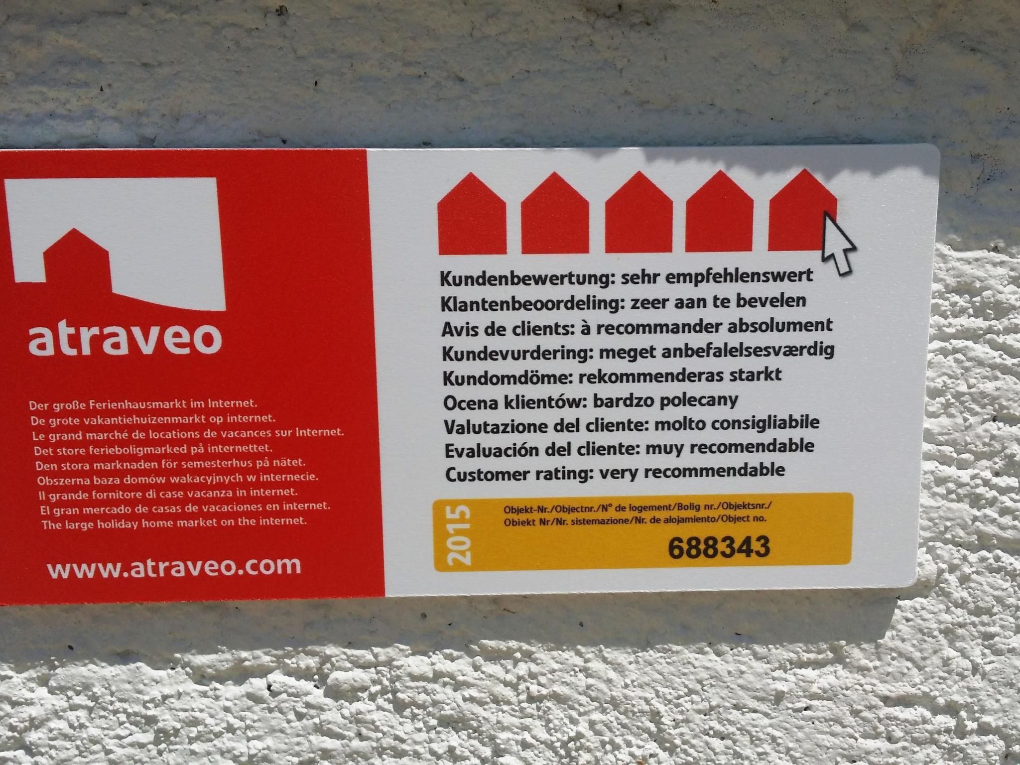 "Zara" mit Blick auf das Wasser-Drinnen