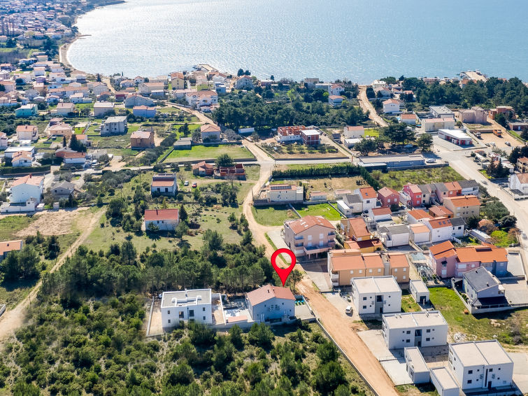 8-persoons vakantiehuis Monmar in Vrsi op 450 m van zee in Vrsi