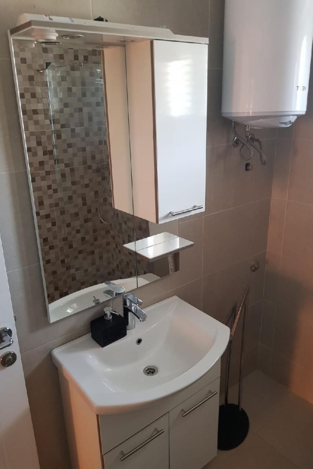 Apartment Leonardo-Image-tags.info