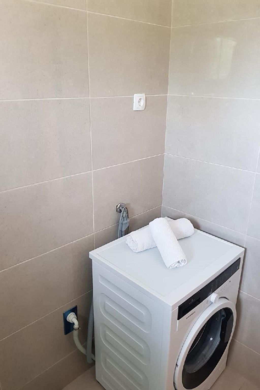 Apartment Leonardo-Image-tags.info