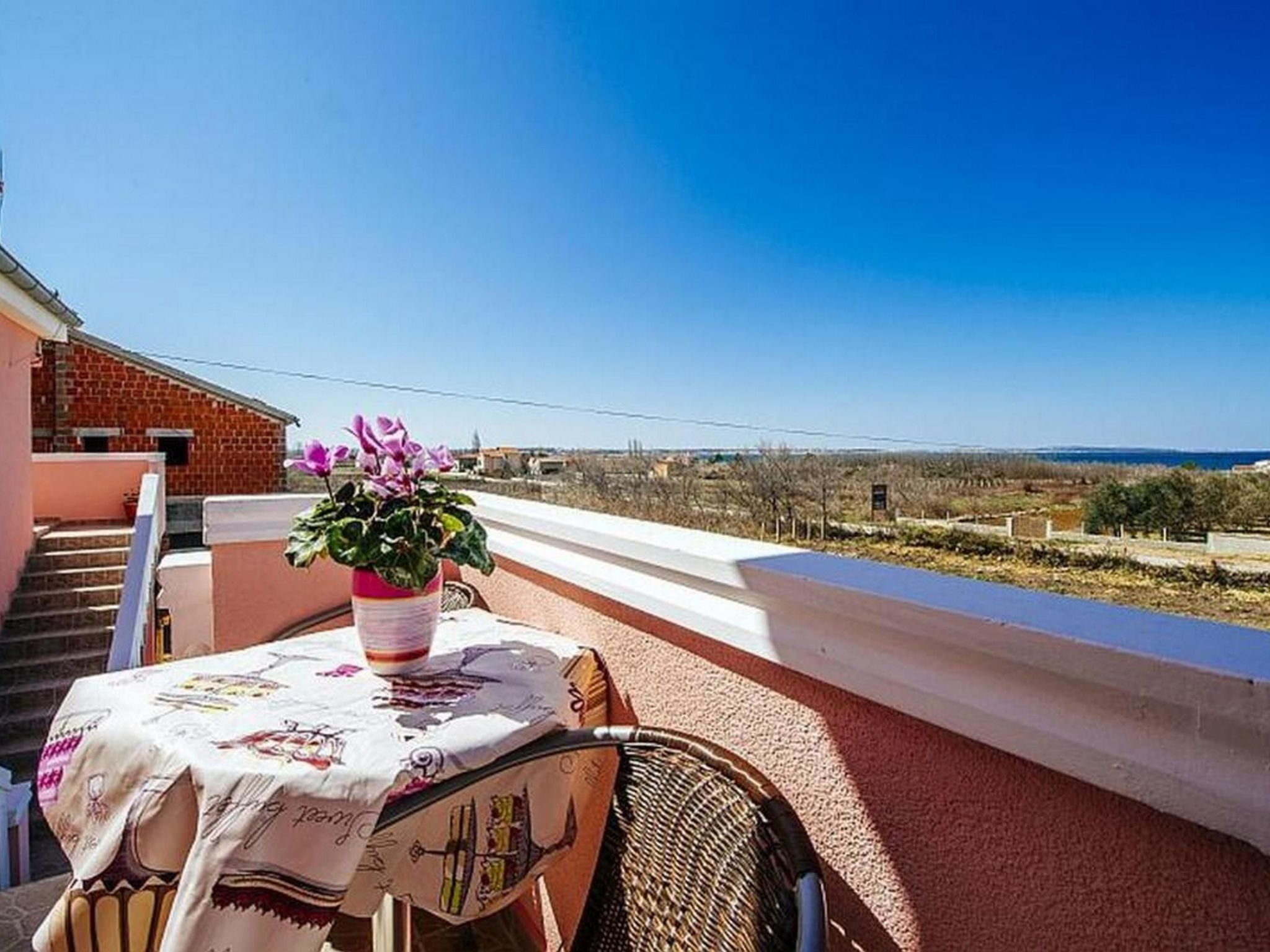 Vakantiehuis in Vrsi (Kroatië) 1 hond is welkom