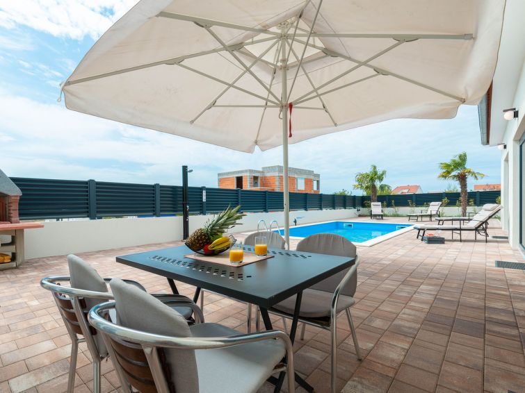 Villa Vrsi 02 mit beheiztem Pool - Agentur TA Leut