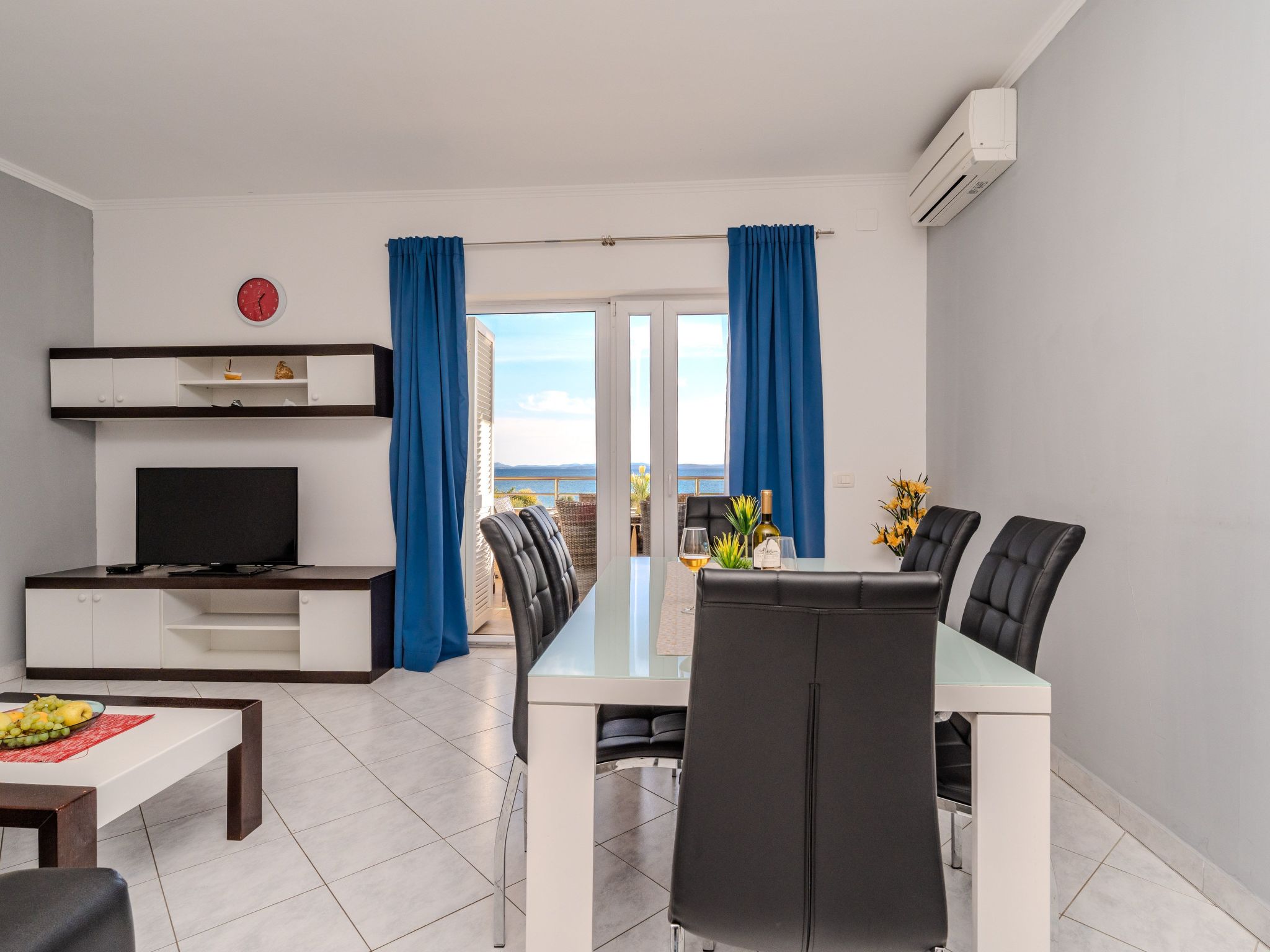 Photo of HR4040.614.1