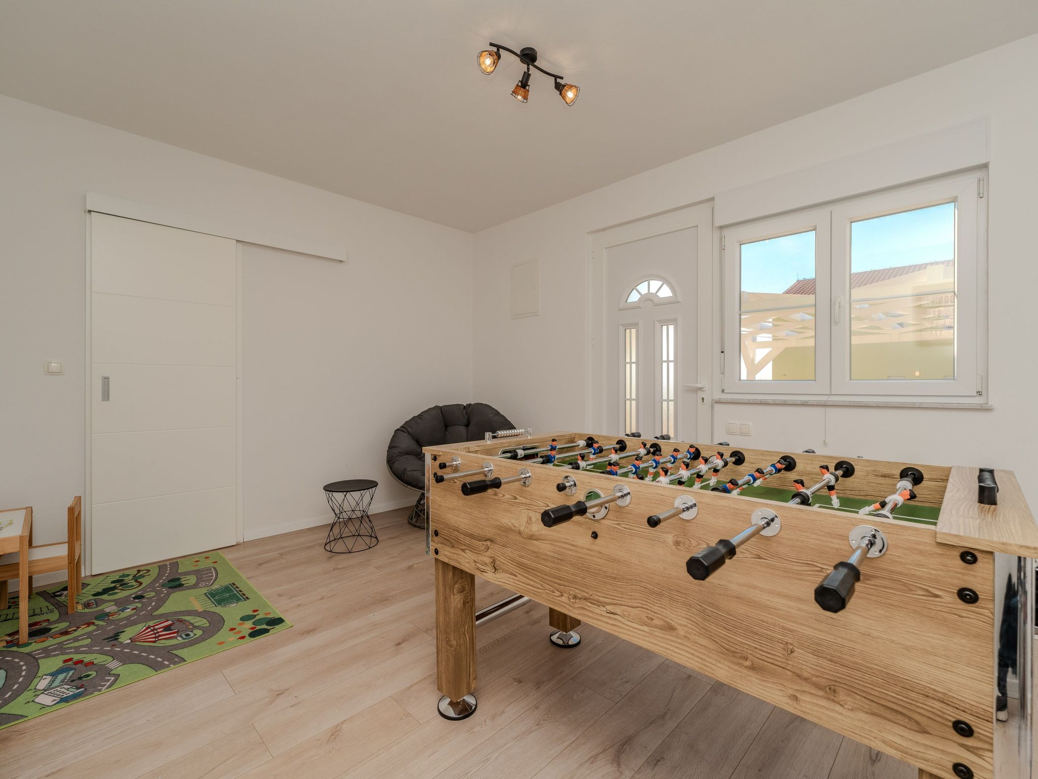 Holida home Jurkin-Image-tags.info