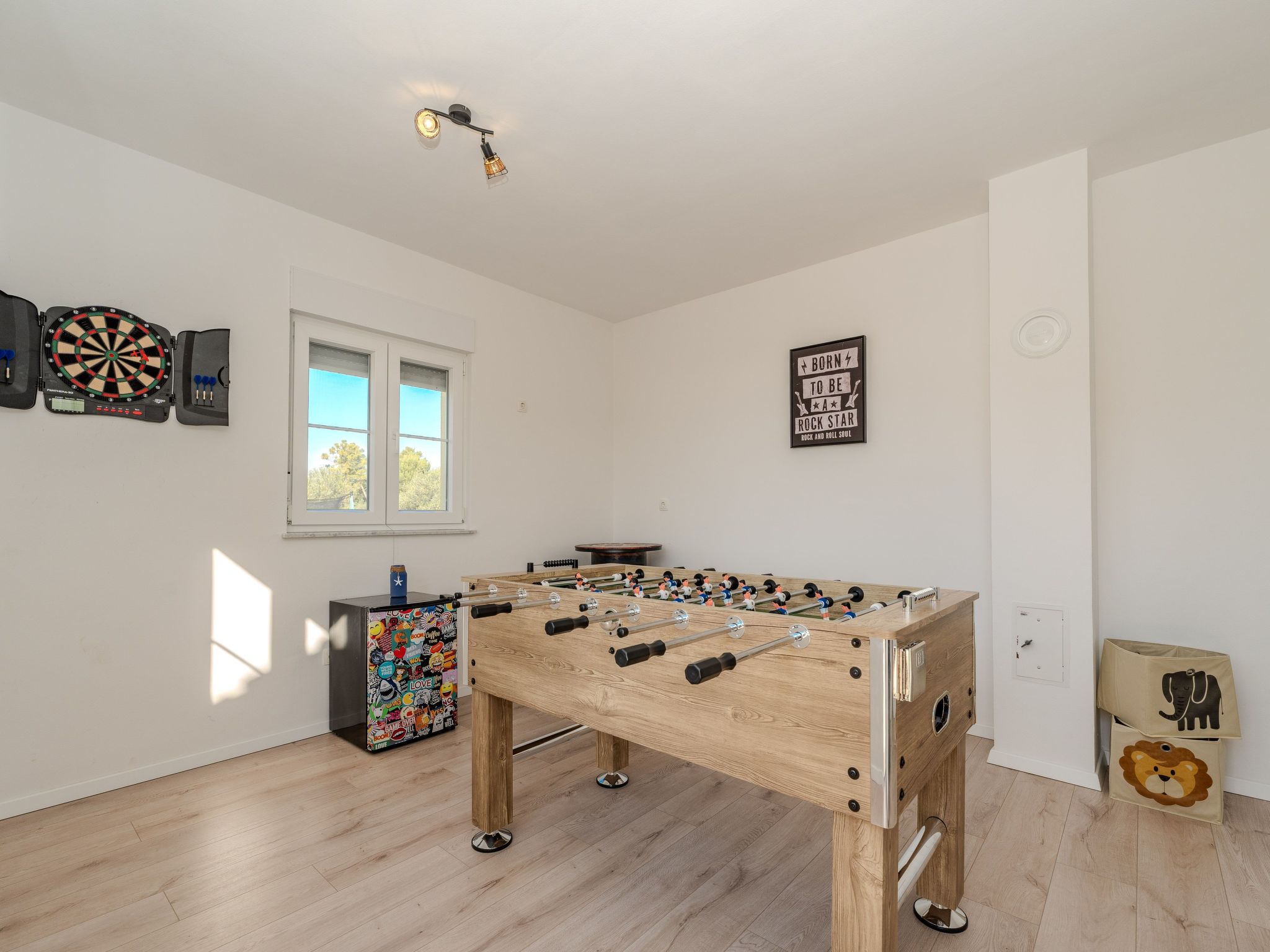 Holida home Jurkin-Image-tags.info