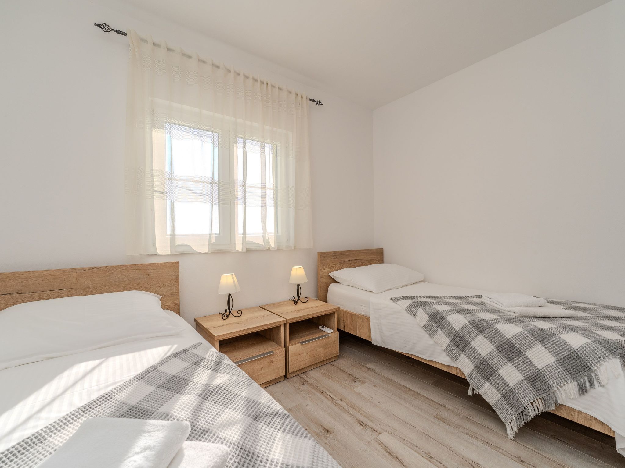 Holida home Jurkin-Image-tags.info