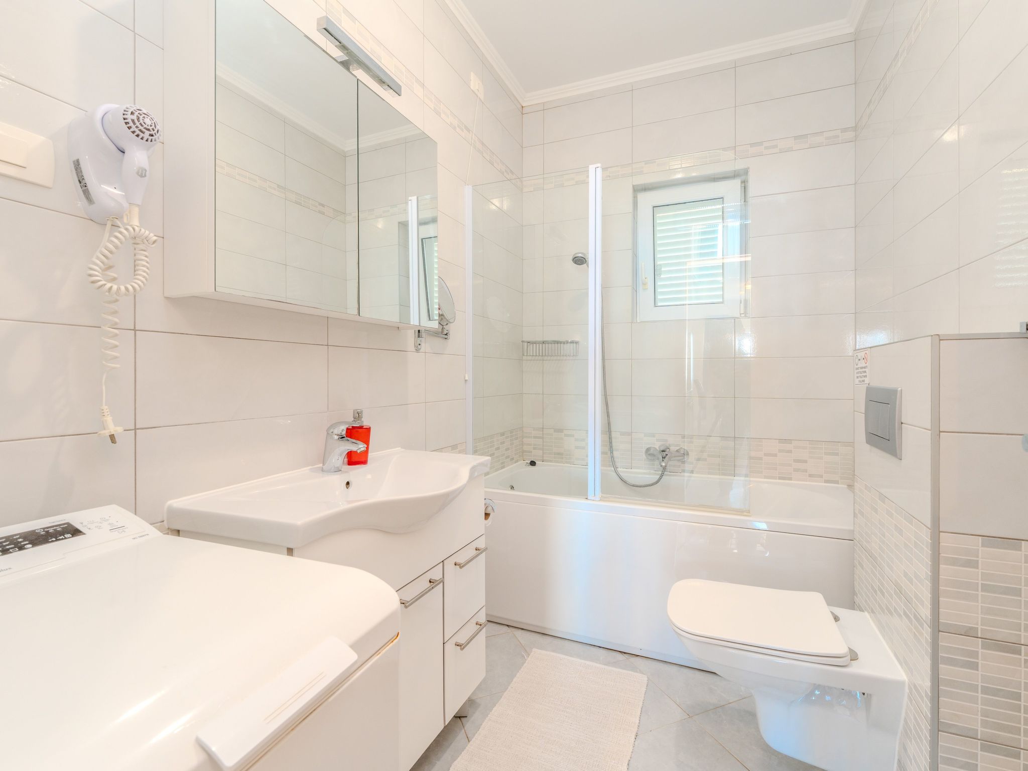 Photo of HR4040.617.1