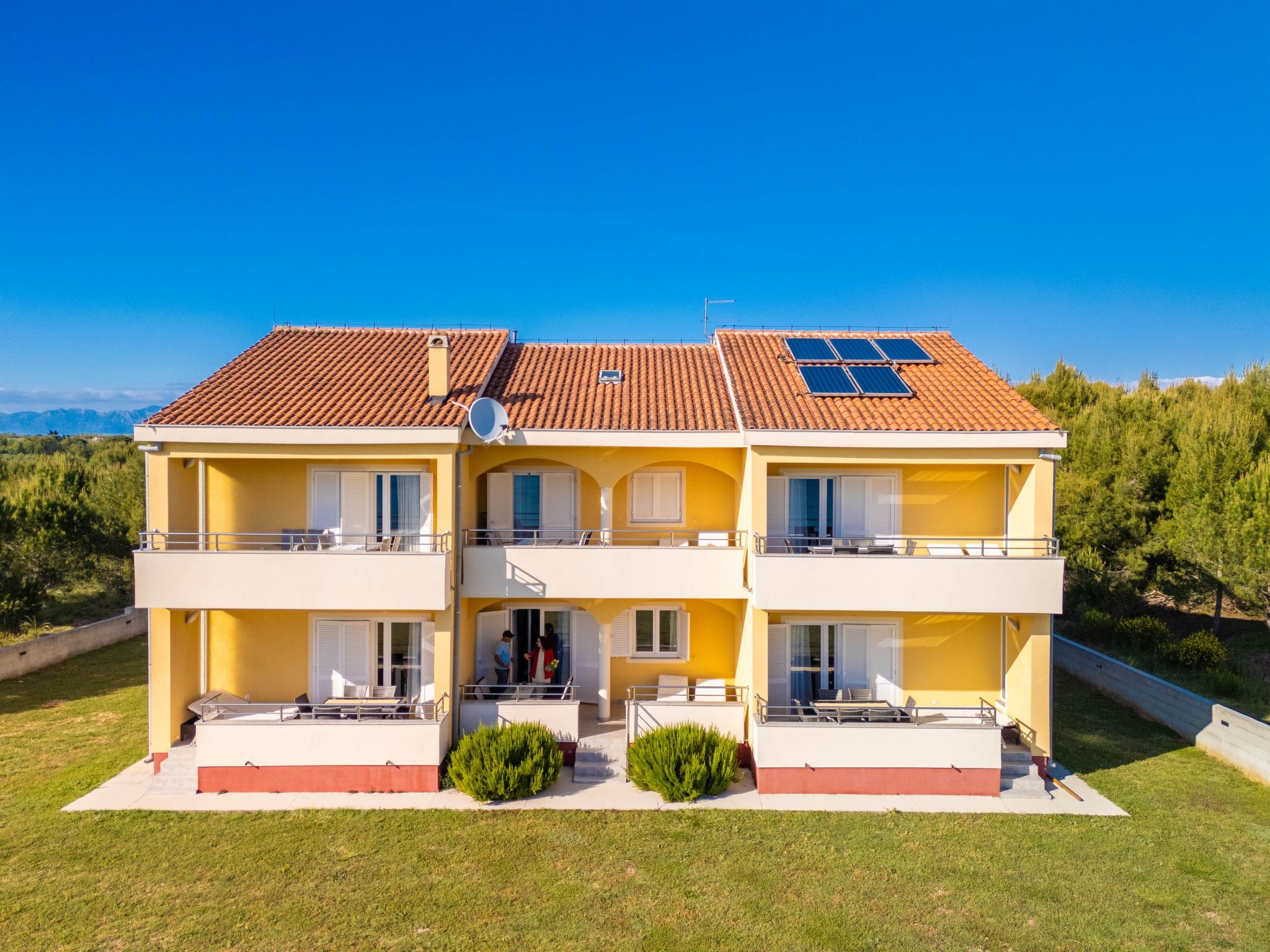 Photo of HR4040.619.1