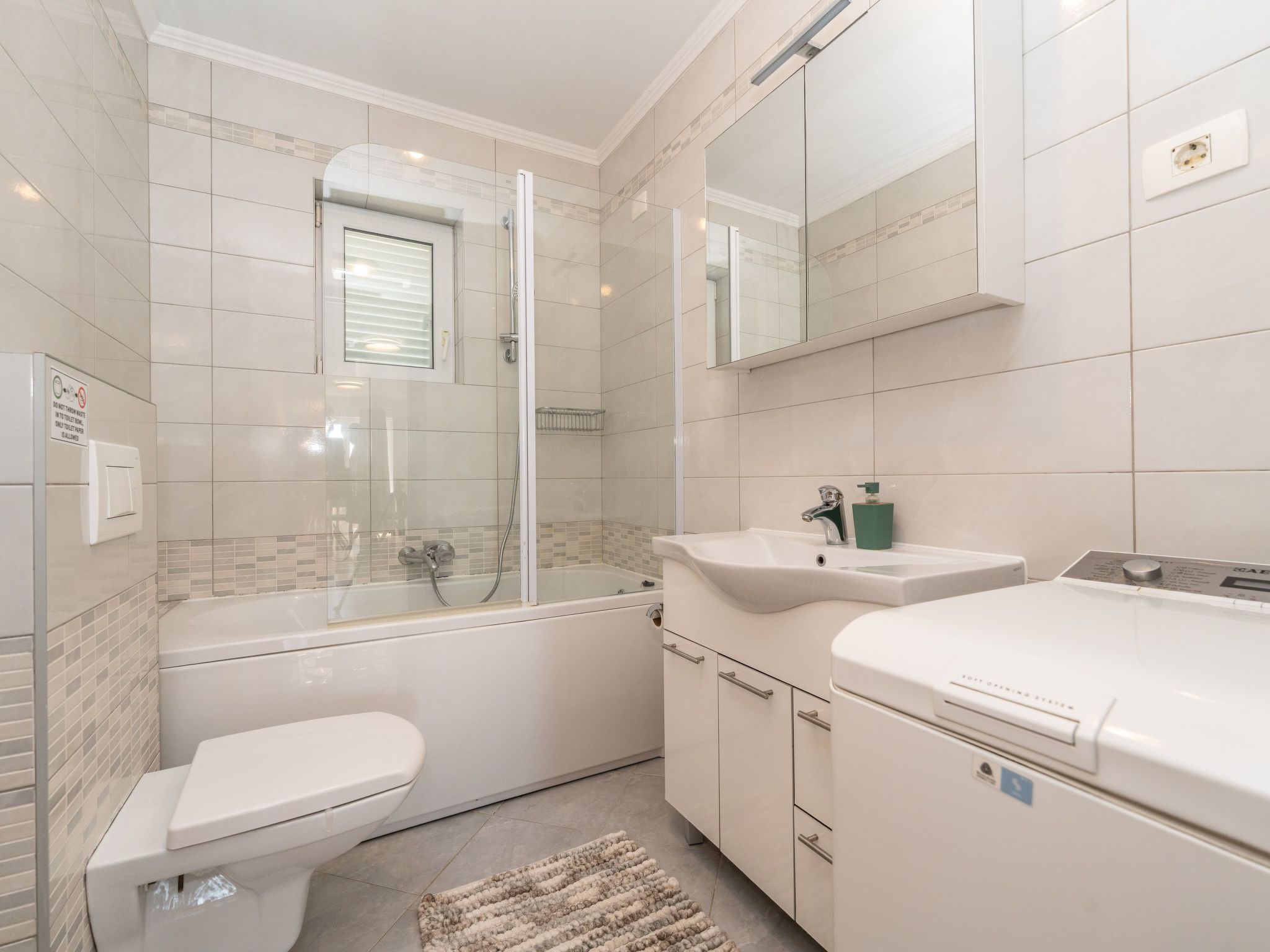 Photo of HR4040.621.1