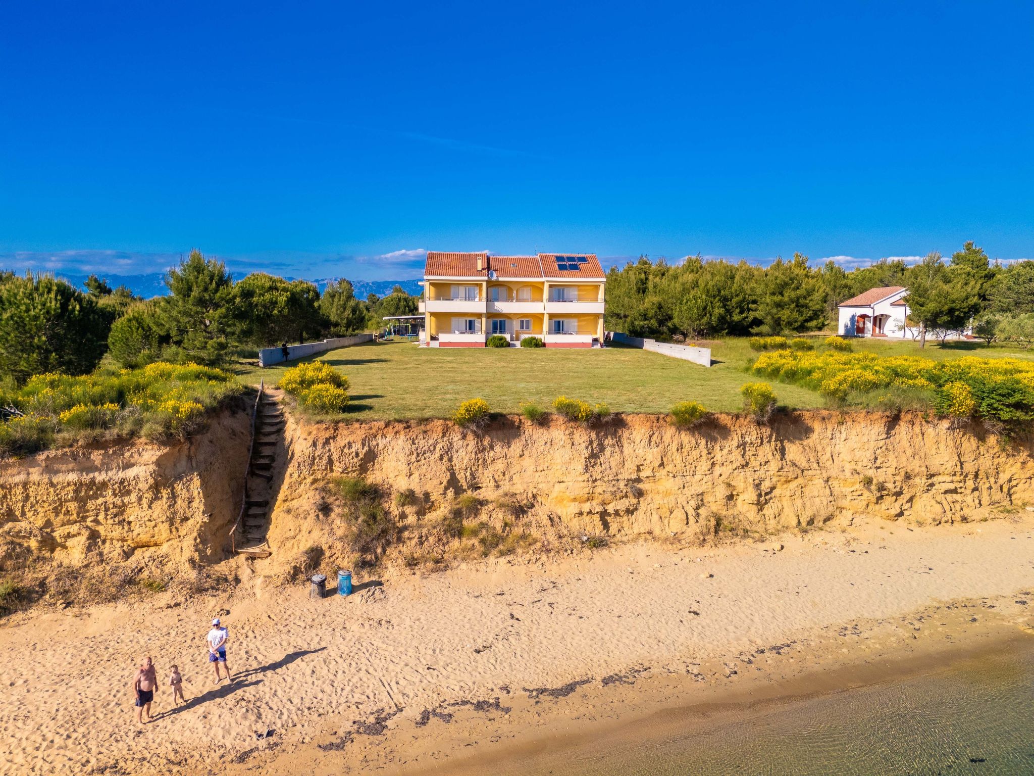 HR4040.625.1 Accommodation in Nin