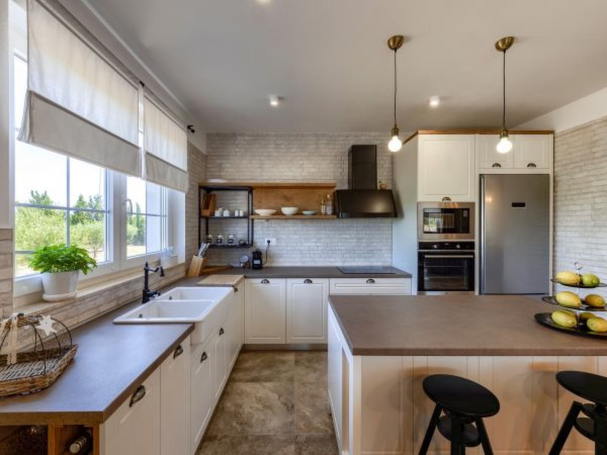 Photo of Villa Andamalu with heated pool