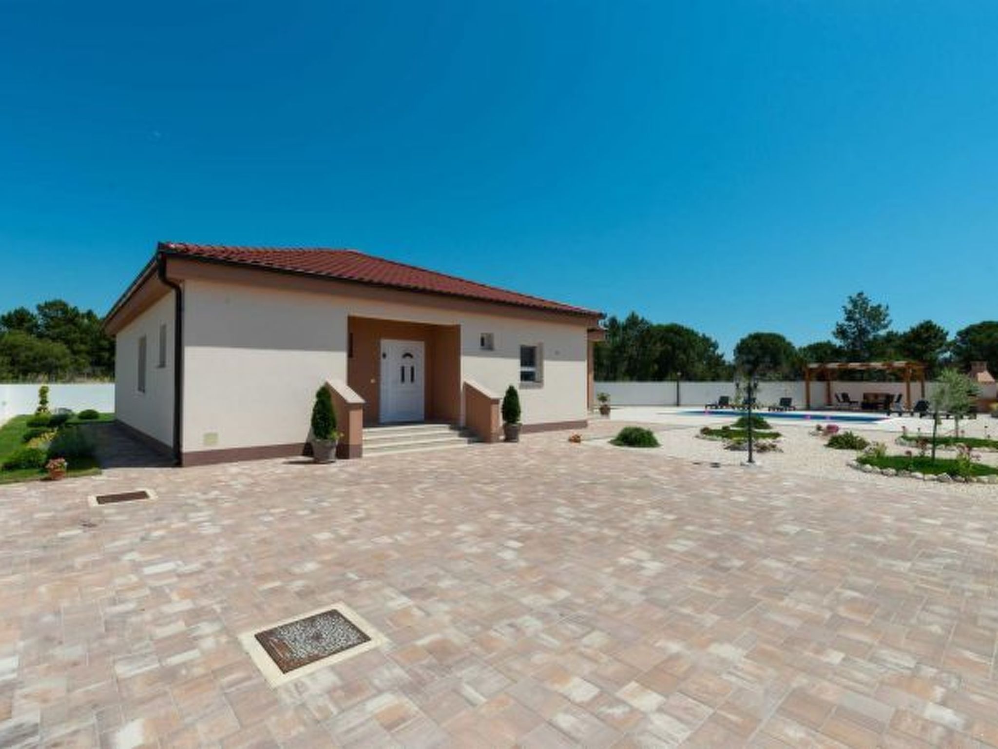 Photo of Villa First Hill with heated pool