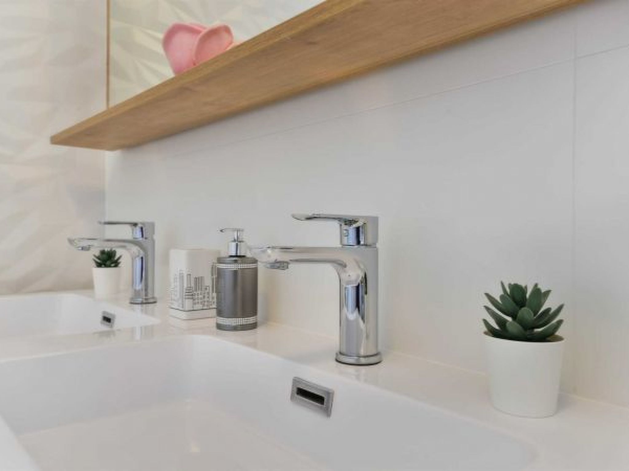 Photo of Villa First Hill with heated pool