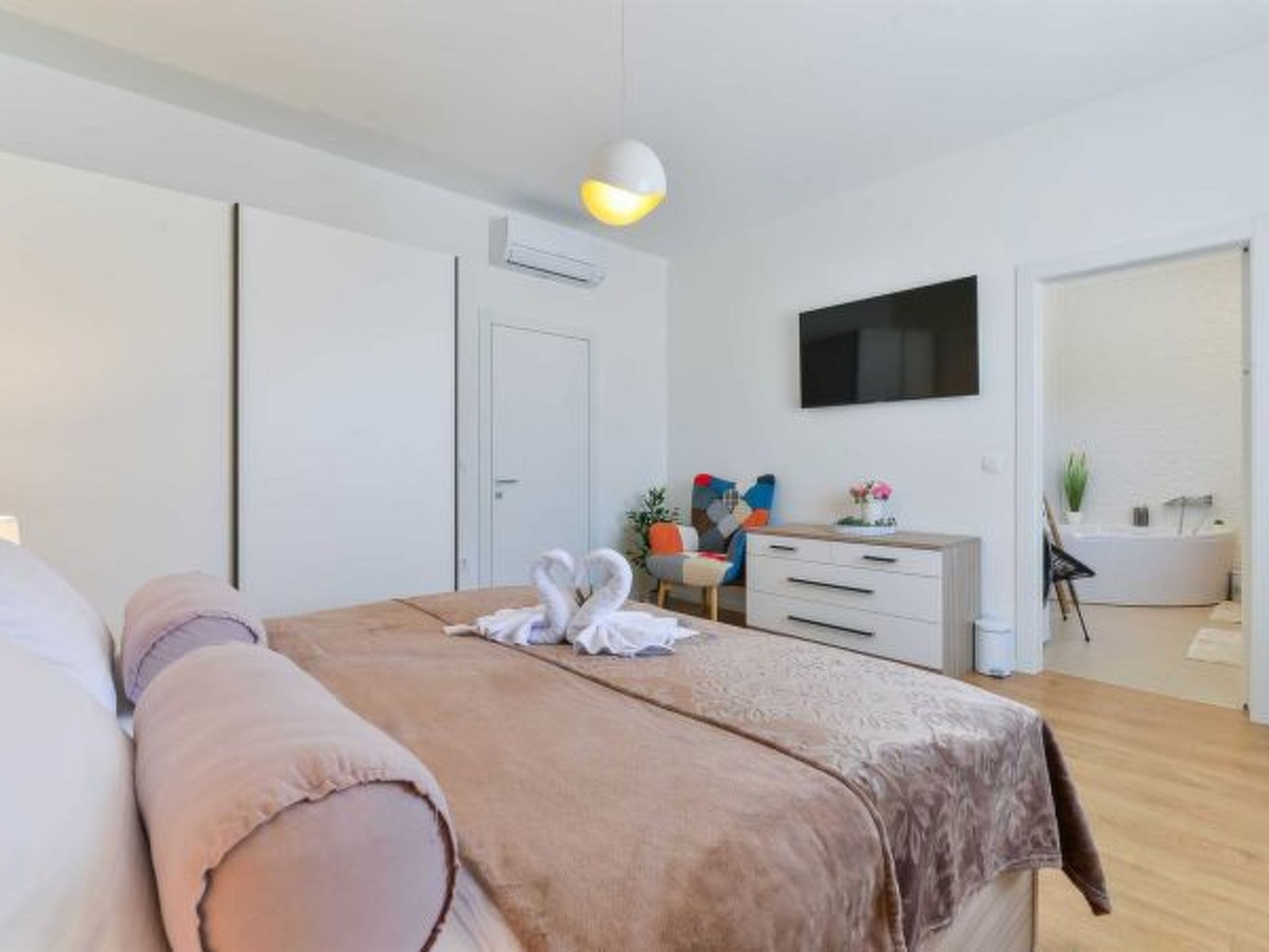 Photo of Villa First Hill with heated pool