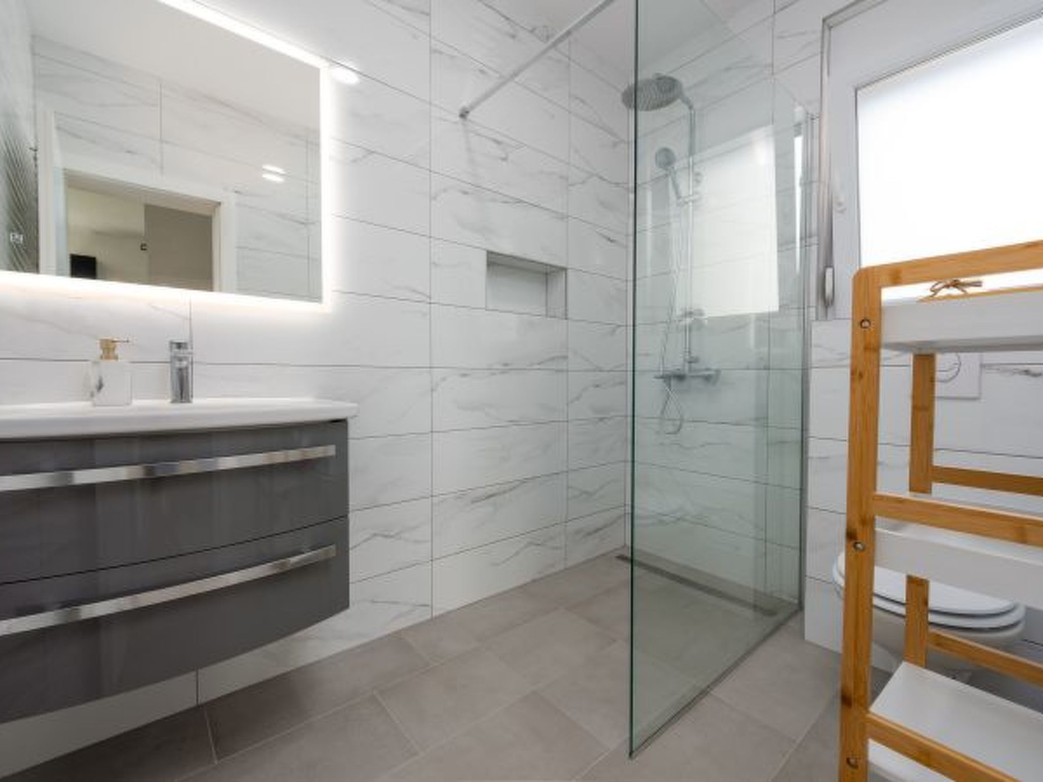 Photo of Apartment Laurel near the sea