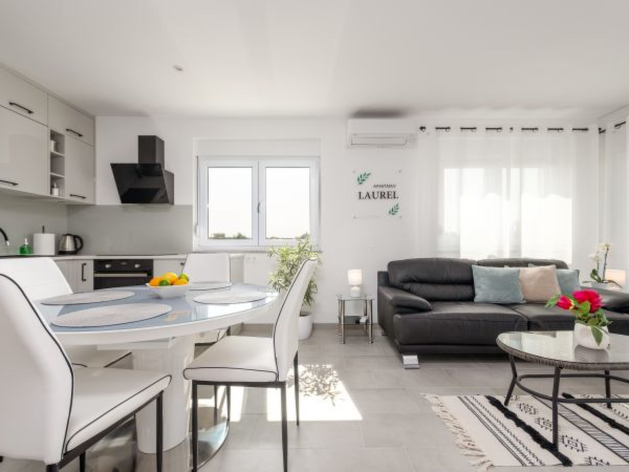 Photo of Apartment Laurel near the sea