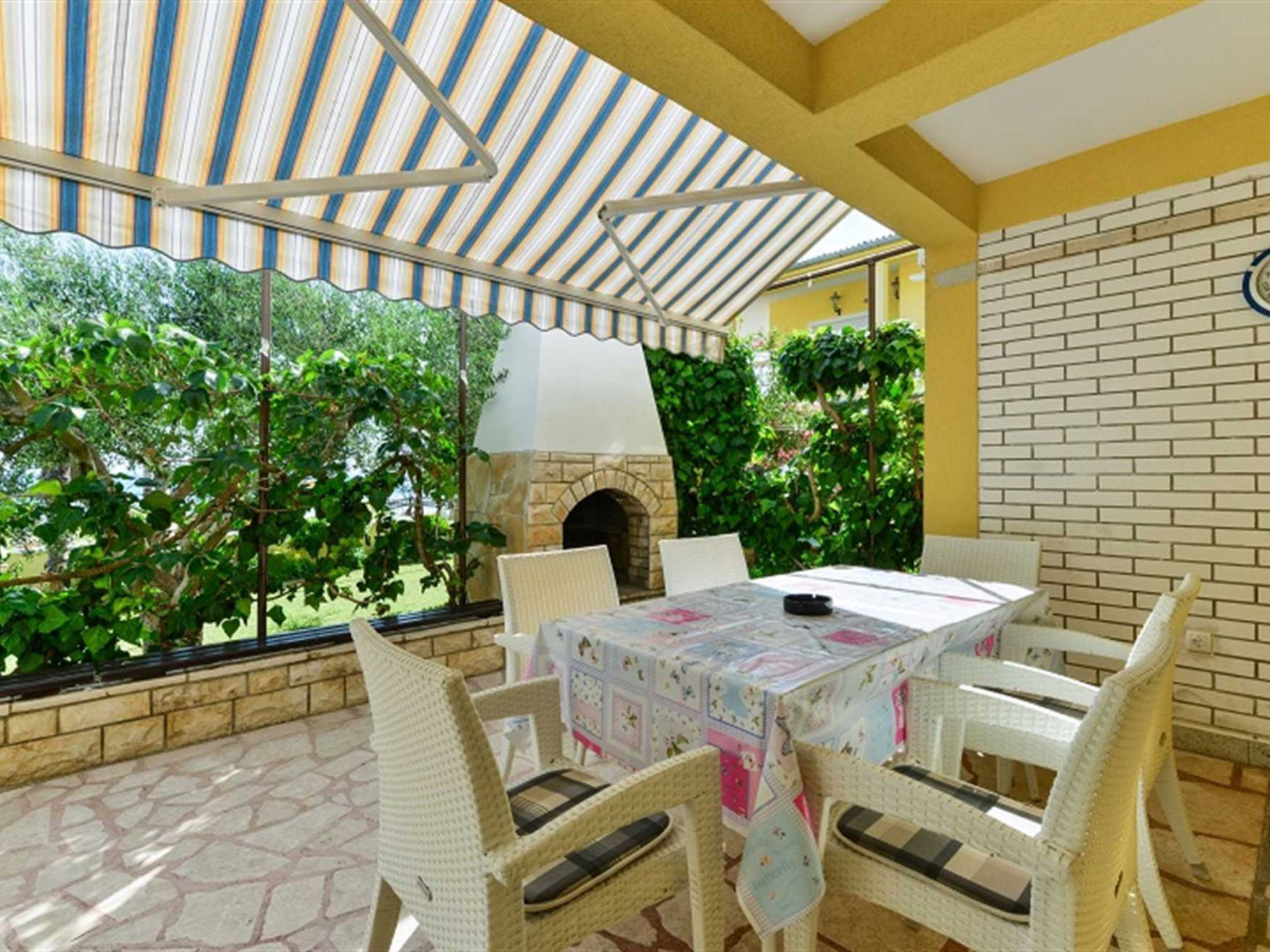 — Terrace (2 of 30)