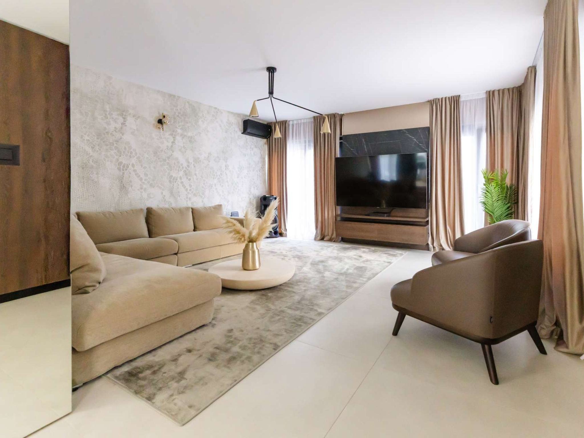 Luxury Villa Positiva with heated pool - Binnen