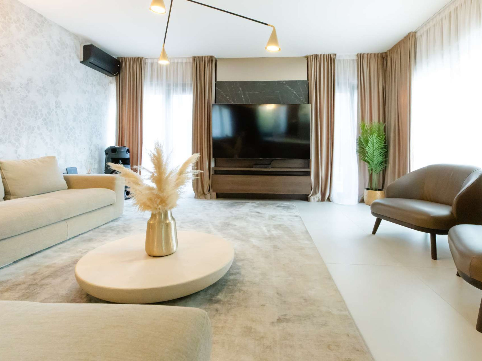 Luxury Villa Positiva with heated pool - Binnen