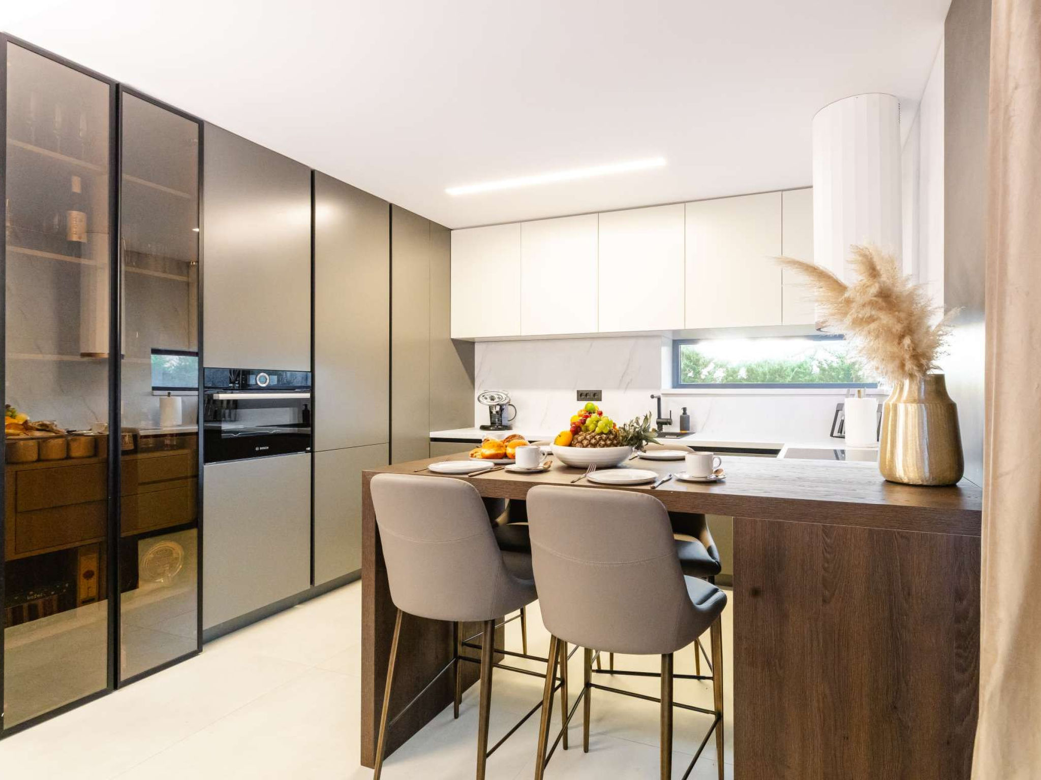 Luxury Villa Positiva with heated pool - Binnen