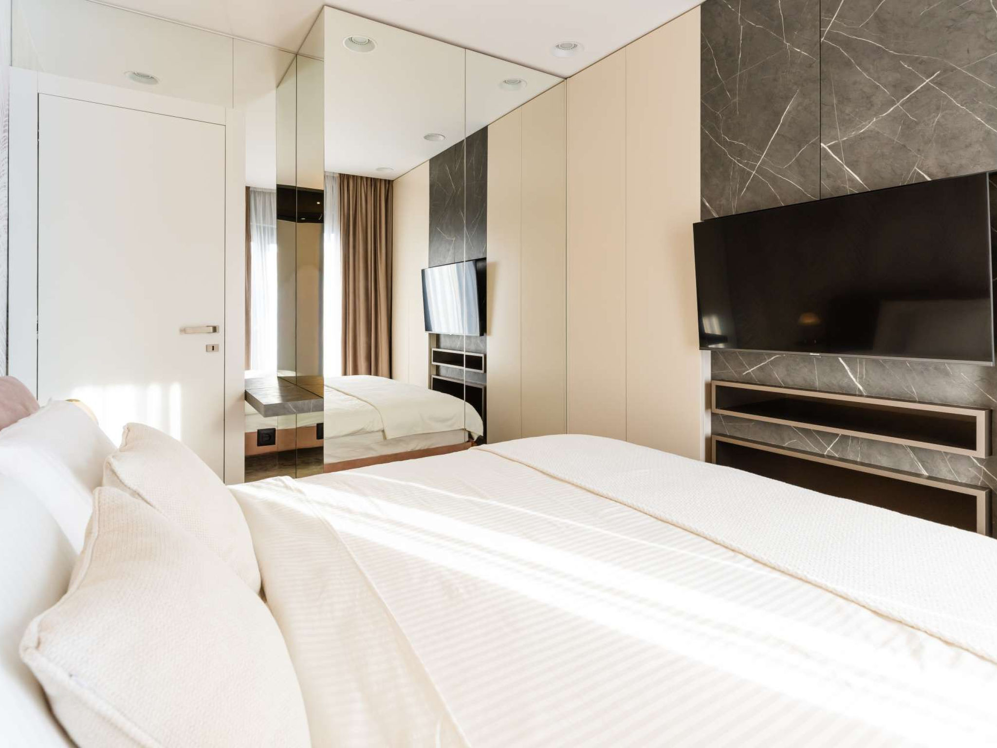 Luxury Villa Positiva with heated pool - Binnen