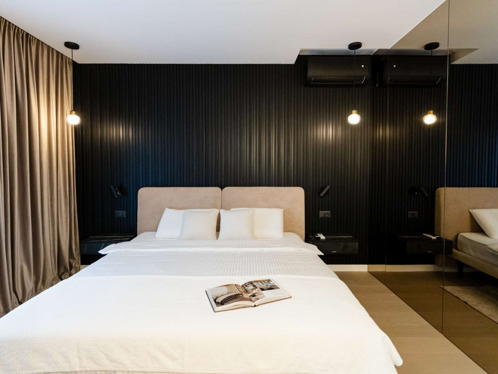 Luxury Villa Positiva with heated pool - Binnen