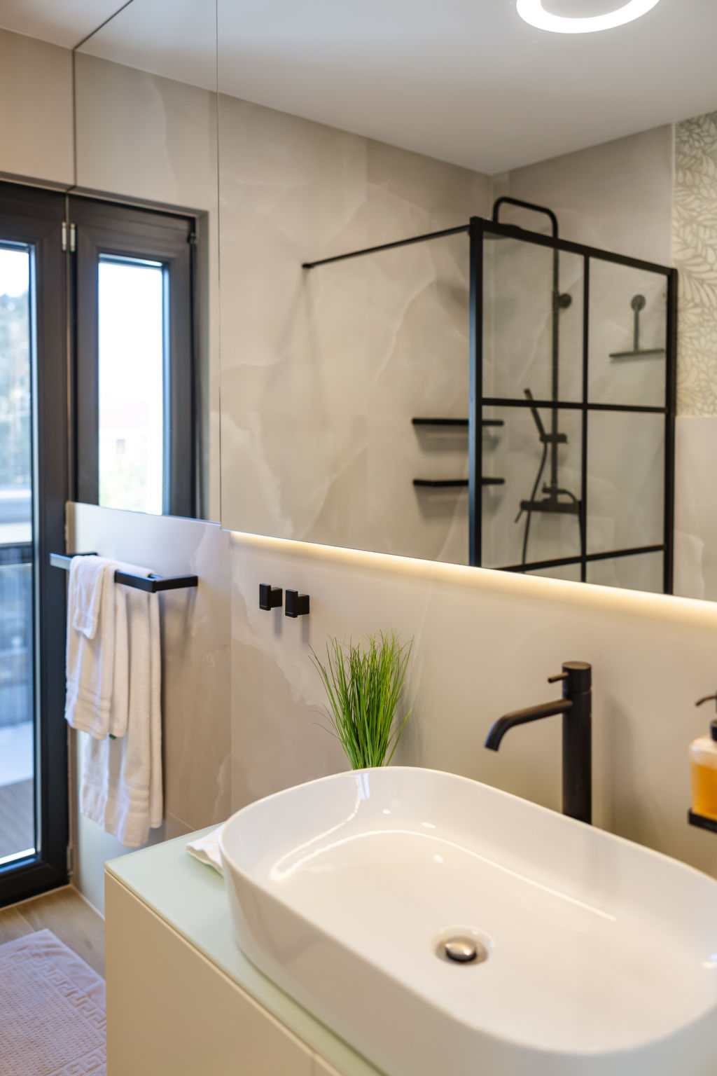 Luxury Villa Positiva with heated pool - Binnen