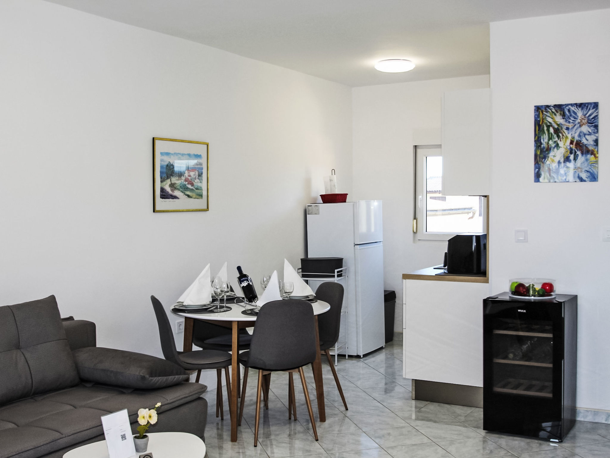 Apartment with heated pool on island Vir - Drinnen