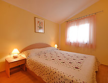 Zonovergoten appartement nabij het strand van Vir voor 4 personen - thumbnail 5