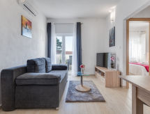 Tramonto: Appartement aan zee op 20m van het strand op Vir - thumbnail 6