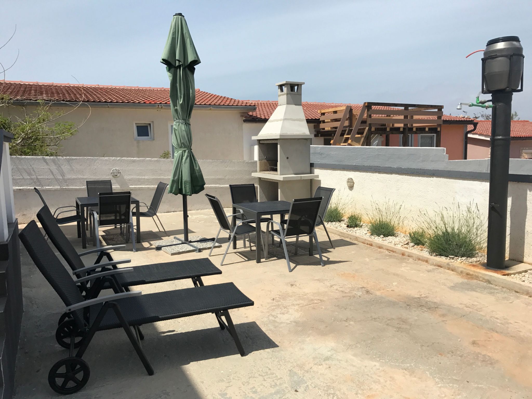 Apartment Carmen in Vir mit Garten und Terrasse-Image-tags.info