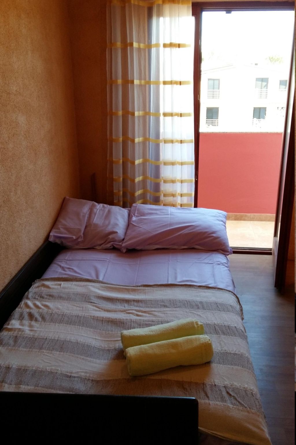 Ema erste Etage mit offener Terrasse-Binnen