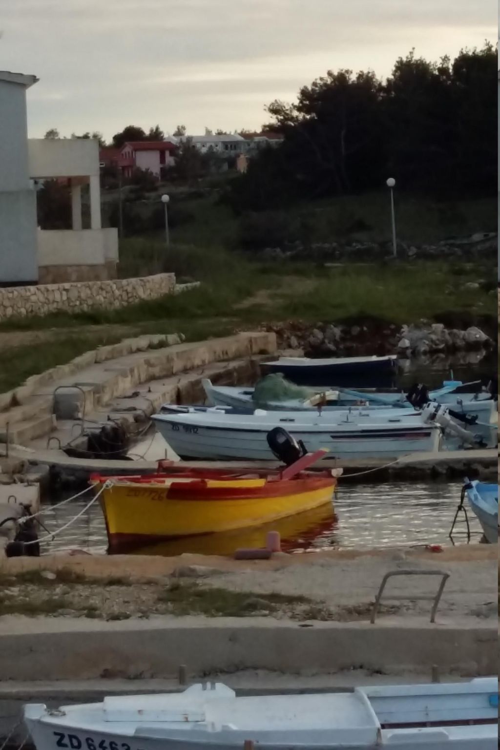 Ema erste Etage mit offener Terrasse-Binnen
