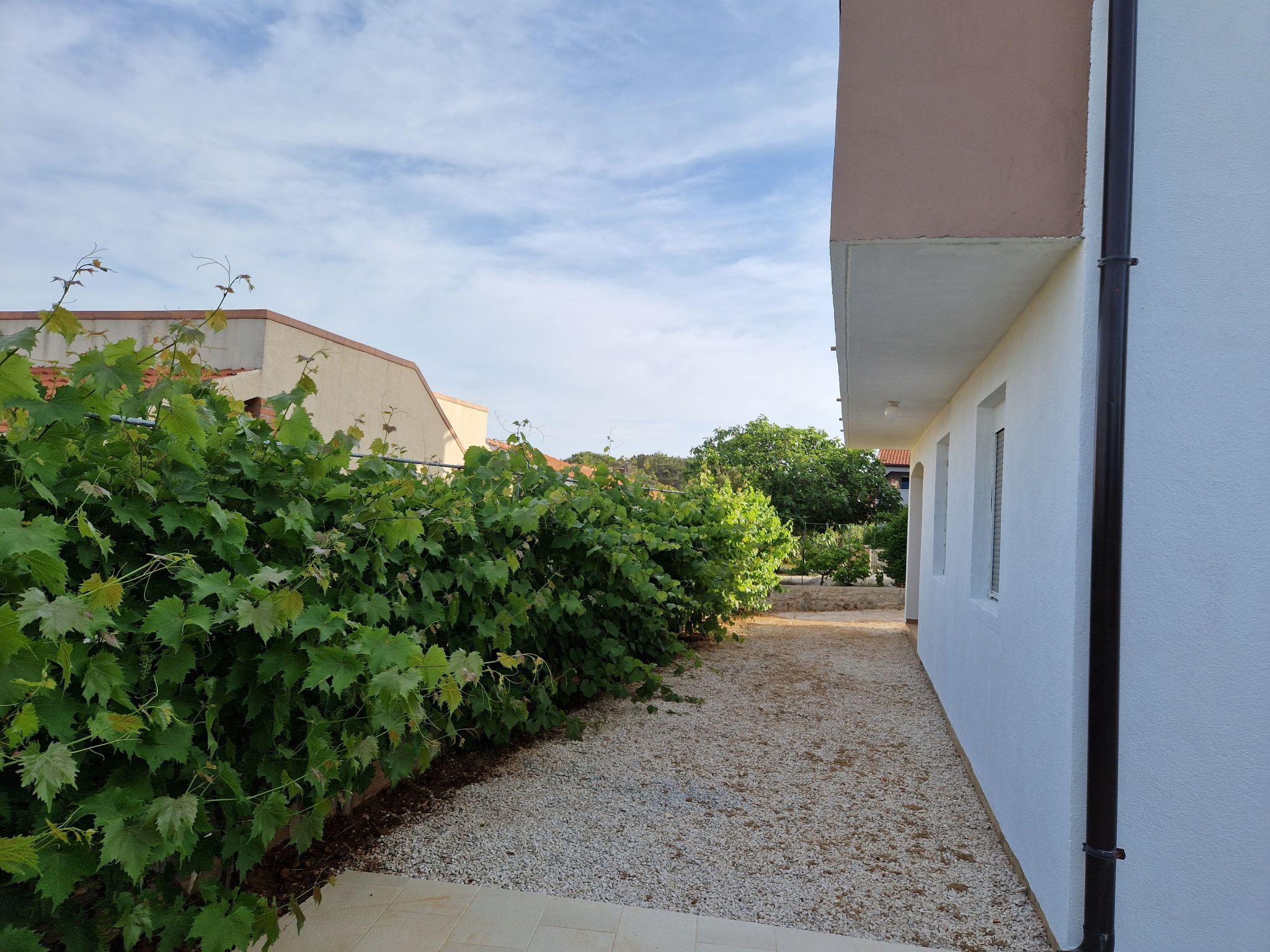 Ema erste Etage mit offener Terrasse-Binnen