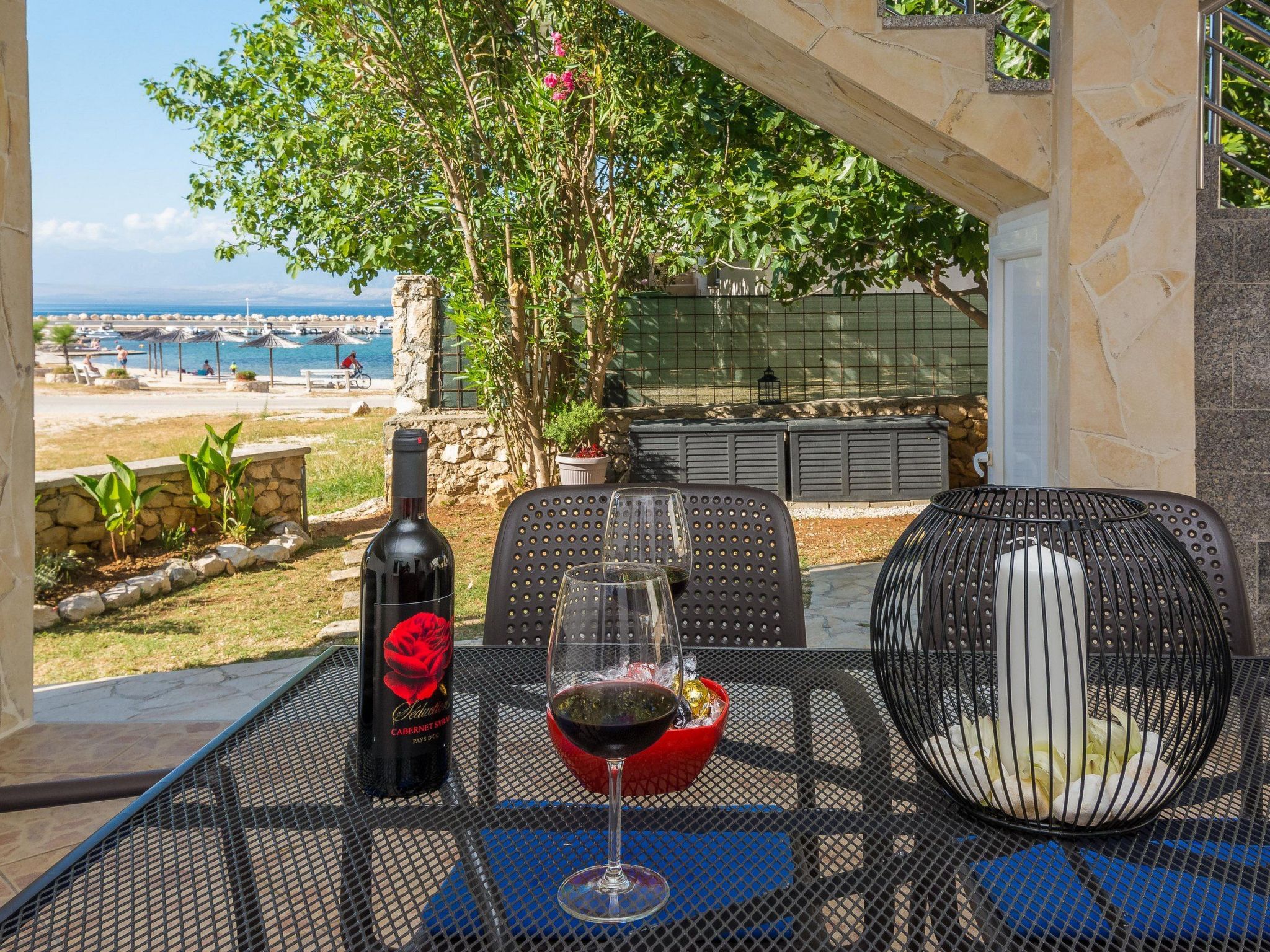 Apartment Andelic 1-Image-tags.info