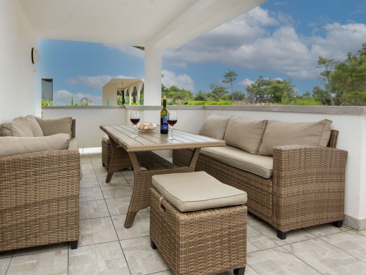 Apartment Cupic 1 in Vir