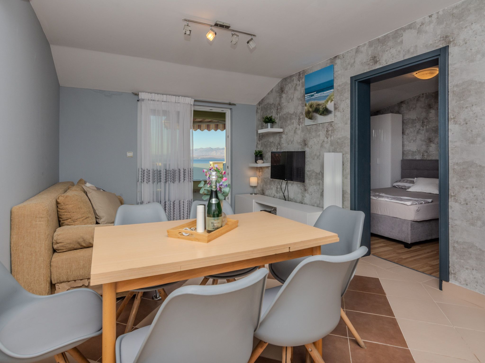 Apartment Mahnet 2-Image-tags.info