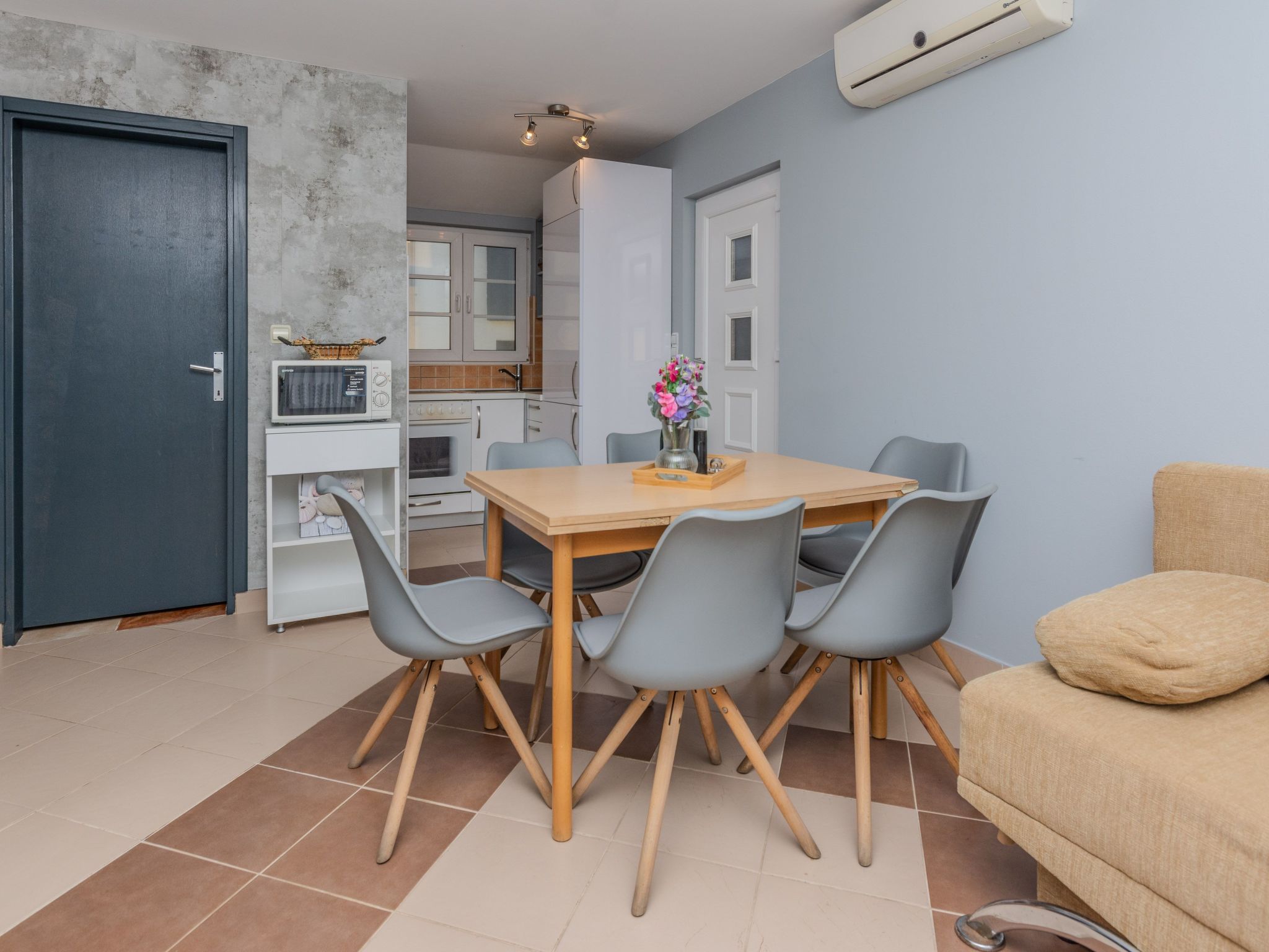 Apartment Mahnet 2-Image-tags.info