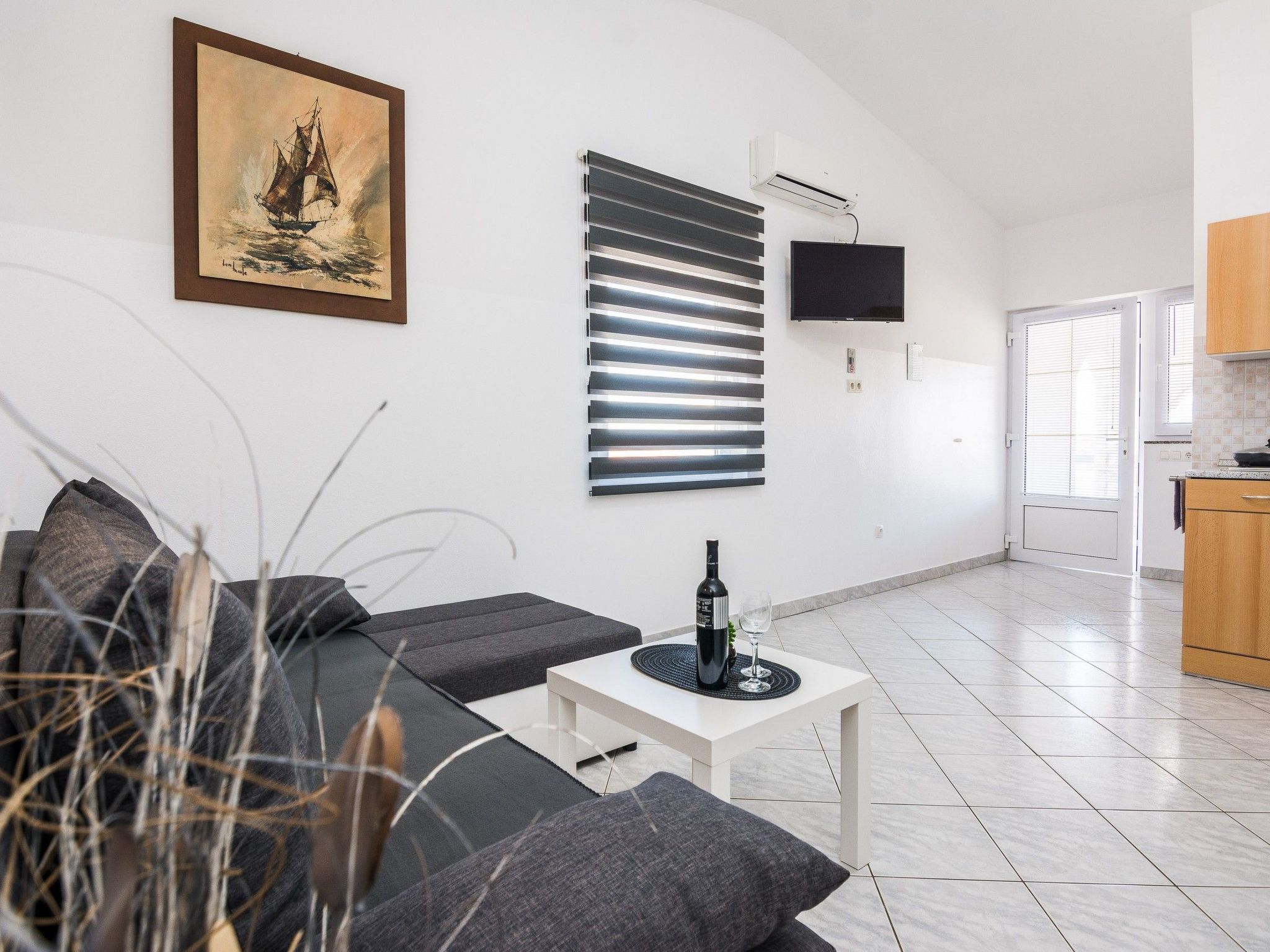 Apartment Skundric 5-Image-tags.info