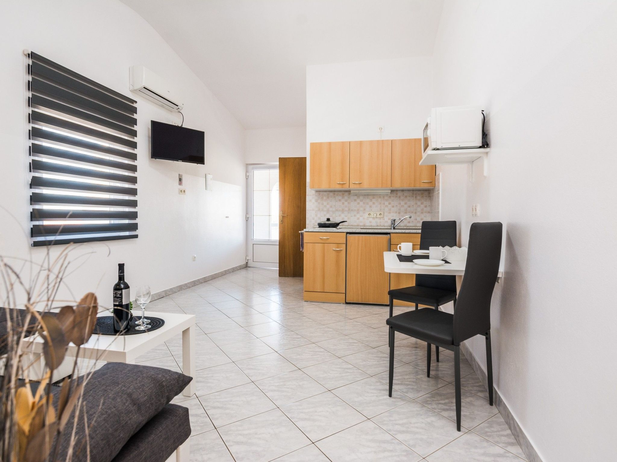 Apartment Skundric 5-Image-tags.info