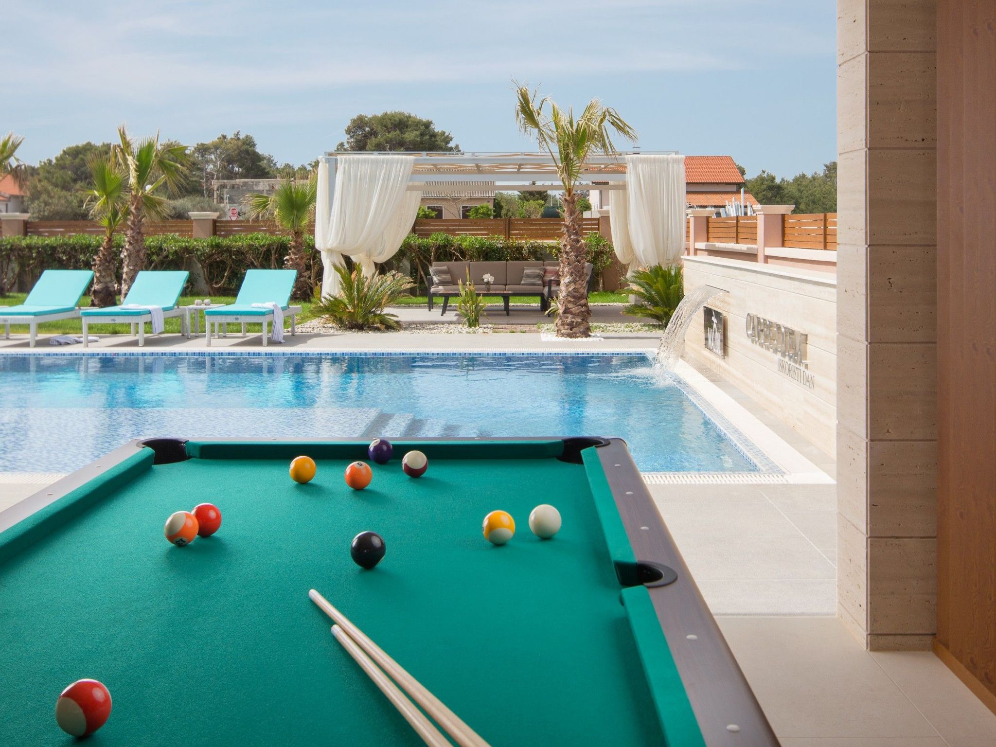 Villa Malibu Eclipse-Image-tags.info