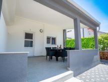 Villa Skundric 2
