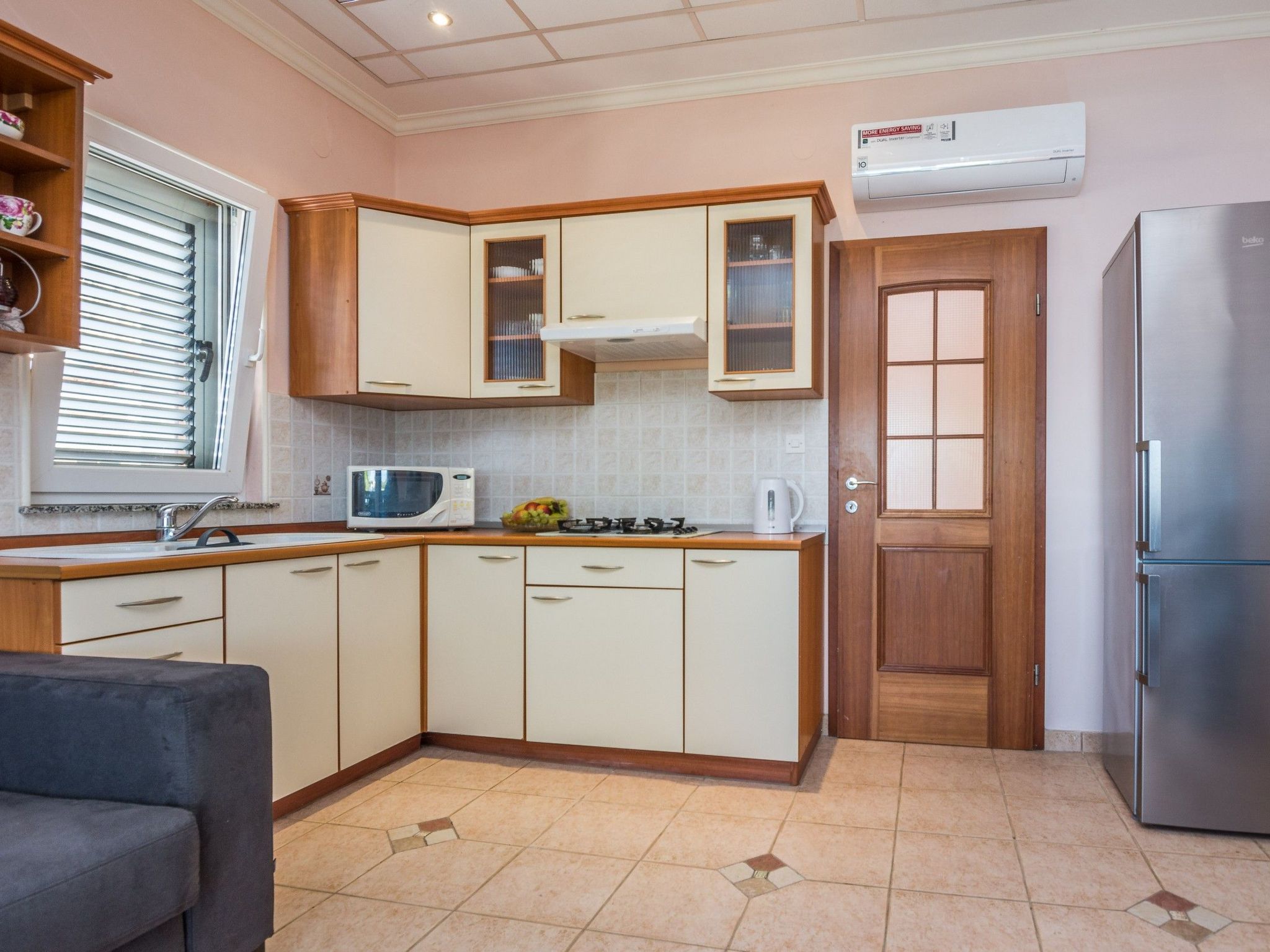 Apartment Weiss 1-Image-tags.info