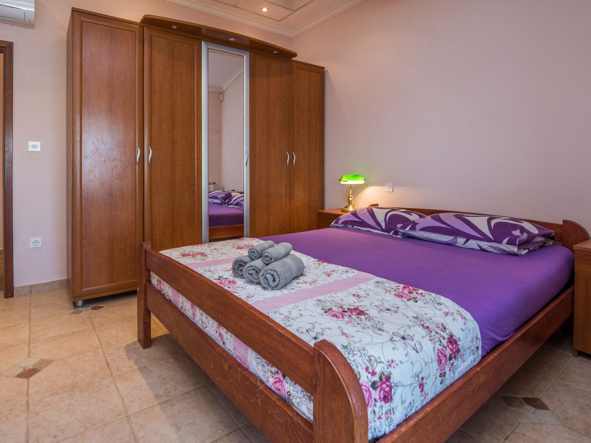 Apartment Weiss 1-Image-tags.info