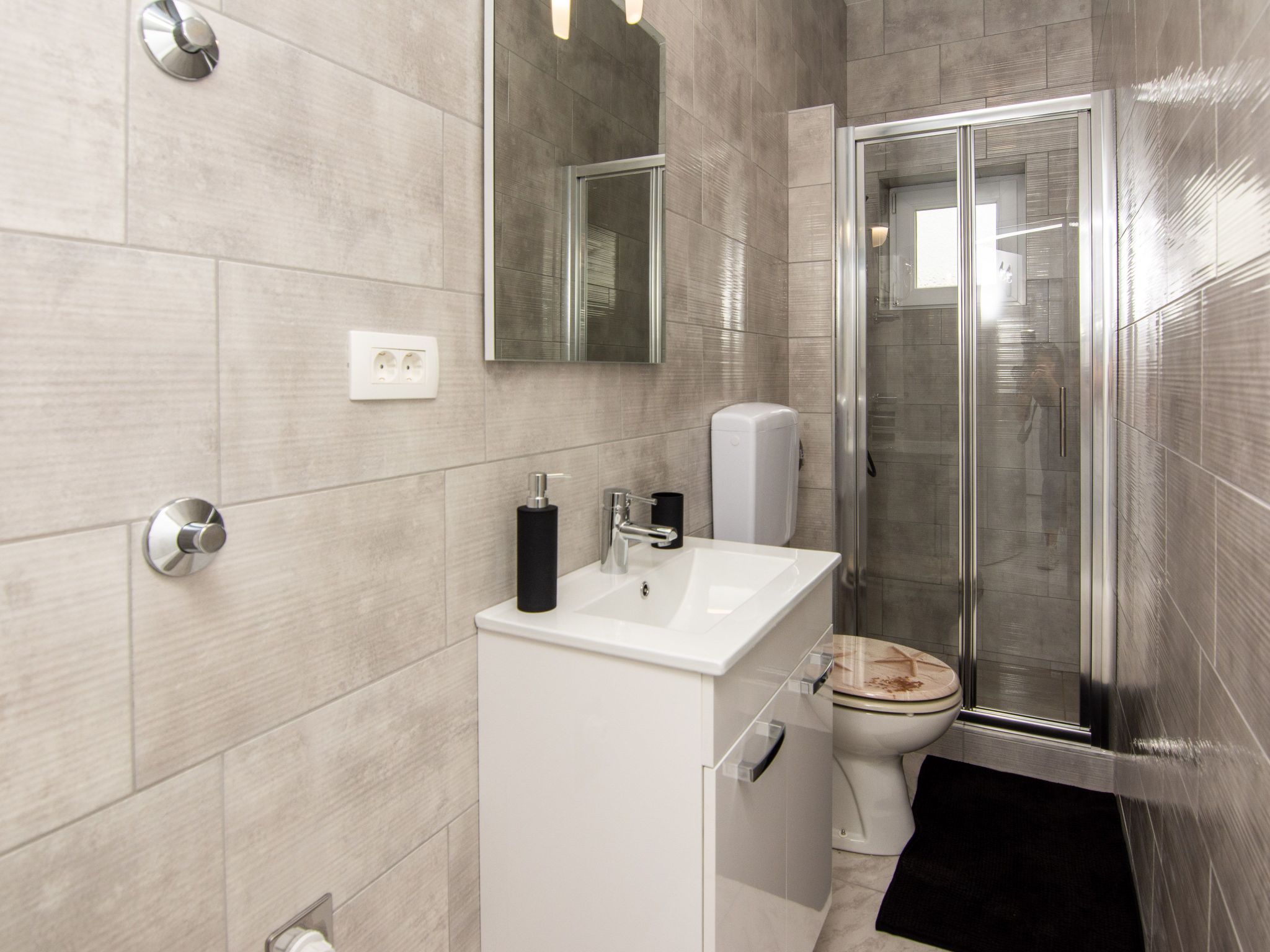 Apartment Cupic 2-Image-tags.info