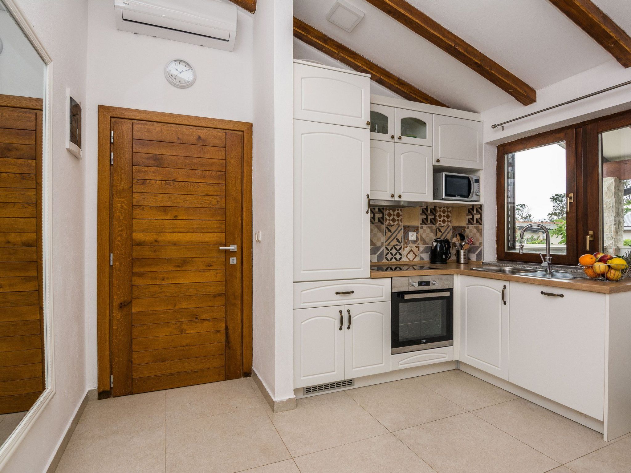 Apartment Malcic 2-Image-tags.info